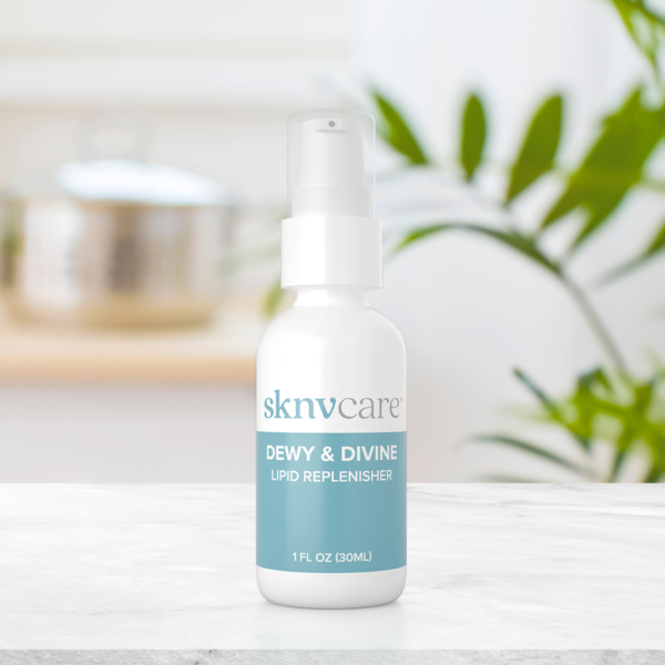 sknvcare Dewy Divine product image